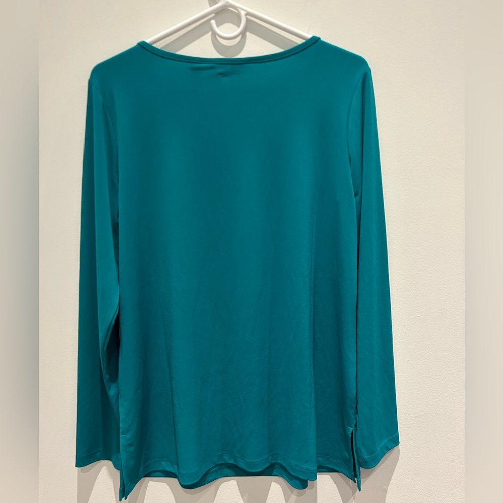 Susan Graver Teal Top with Gold Chain Detail - Picture 6 of 6